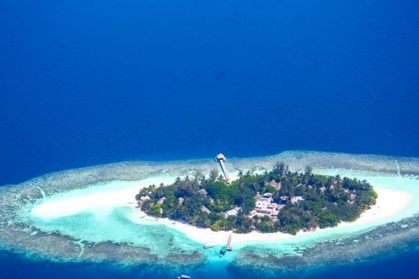 Bestil et luksus resort til din rejse på Maldiverne